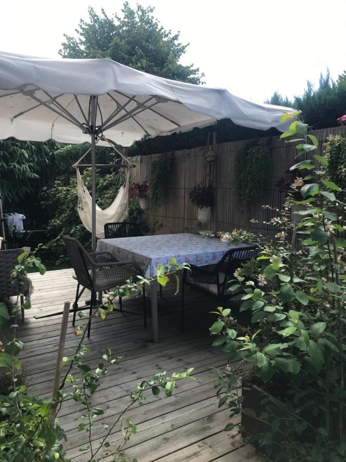 Gardencaravan Near Ghent In Green Area Hotel Екстериор снимка